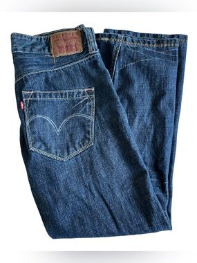 Levis‎ Jeans Men 34x30 Button Fly Blue Denim Straight THIS IS A PAIR OF LEVIS